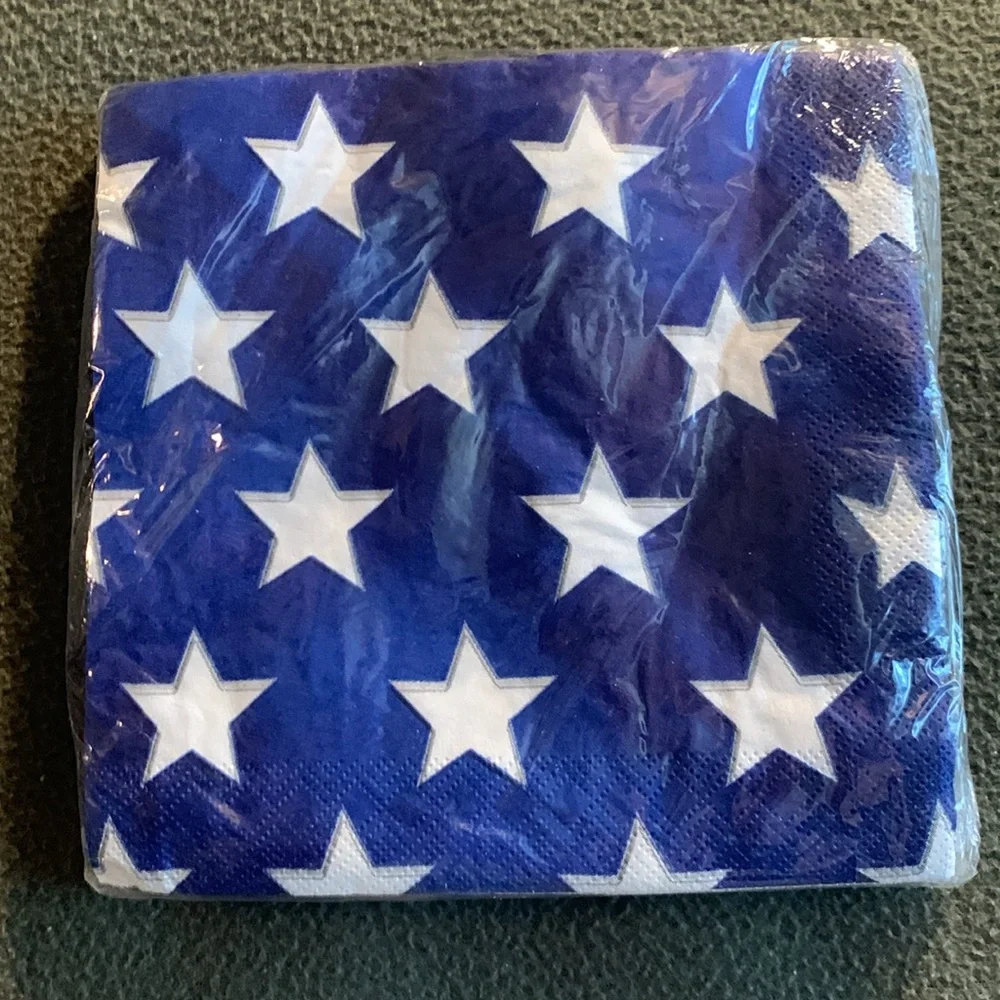 NWT Target Brands Patriotic paper napkins. 3 Luncheon and 3 beverage.